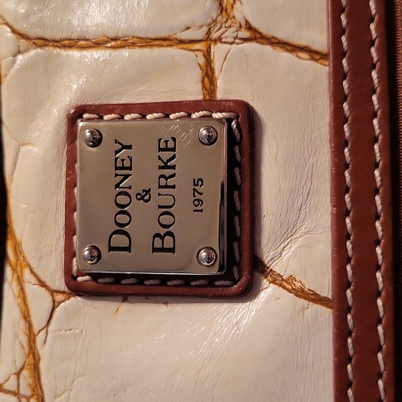 Dooney & Bourke Vintage Croc-Embossed Leather Shoulder Bag, 12×9×5.5 - Picture 3 of 15